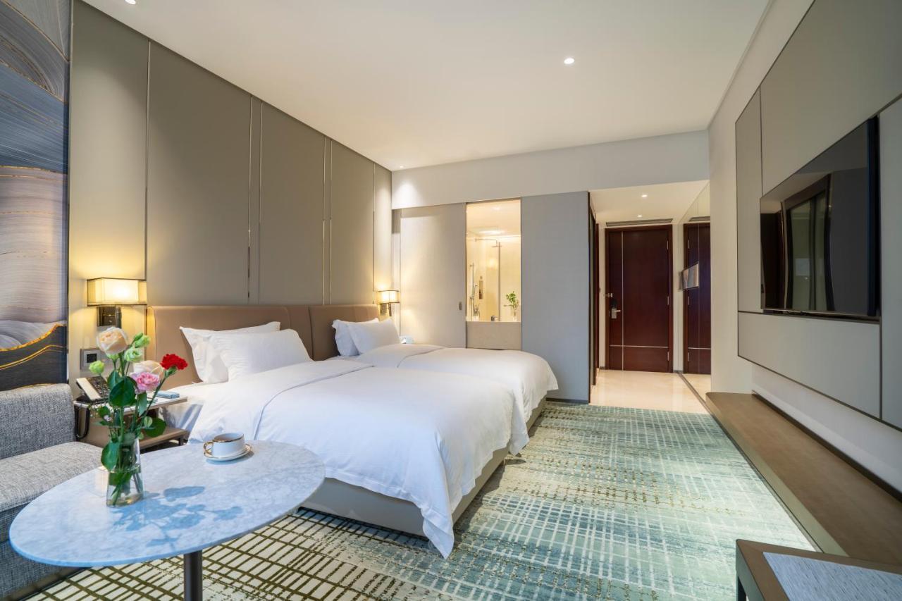 Victoria Hotel Guangzhou Zhujiang New Town מראה חיצוני תמונה