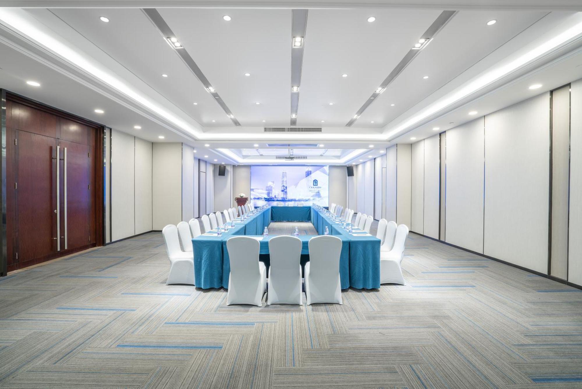 Victoria Hotel Guangzhou Zhujiang New Town מראה חיצוני תמונה