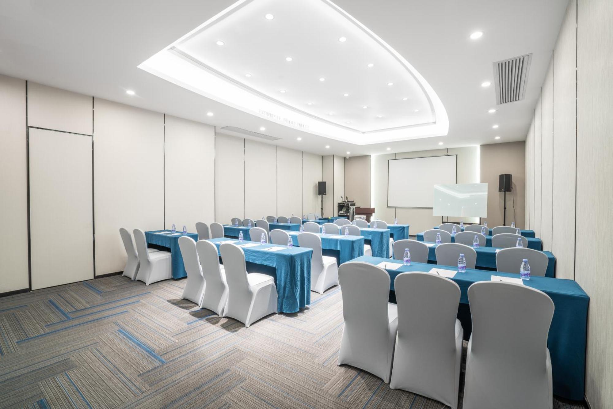 Victoria Hotel Guangzhou Zhujiang New Town מראה חיצוני תמונה
