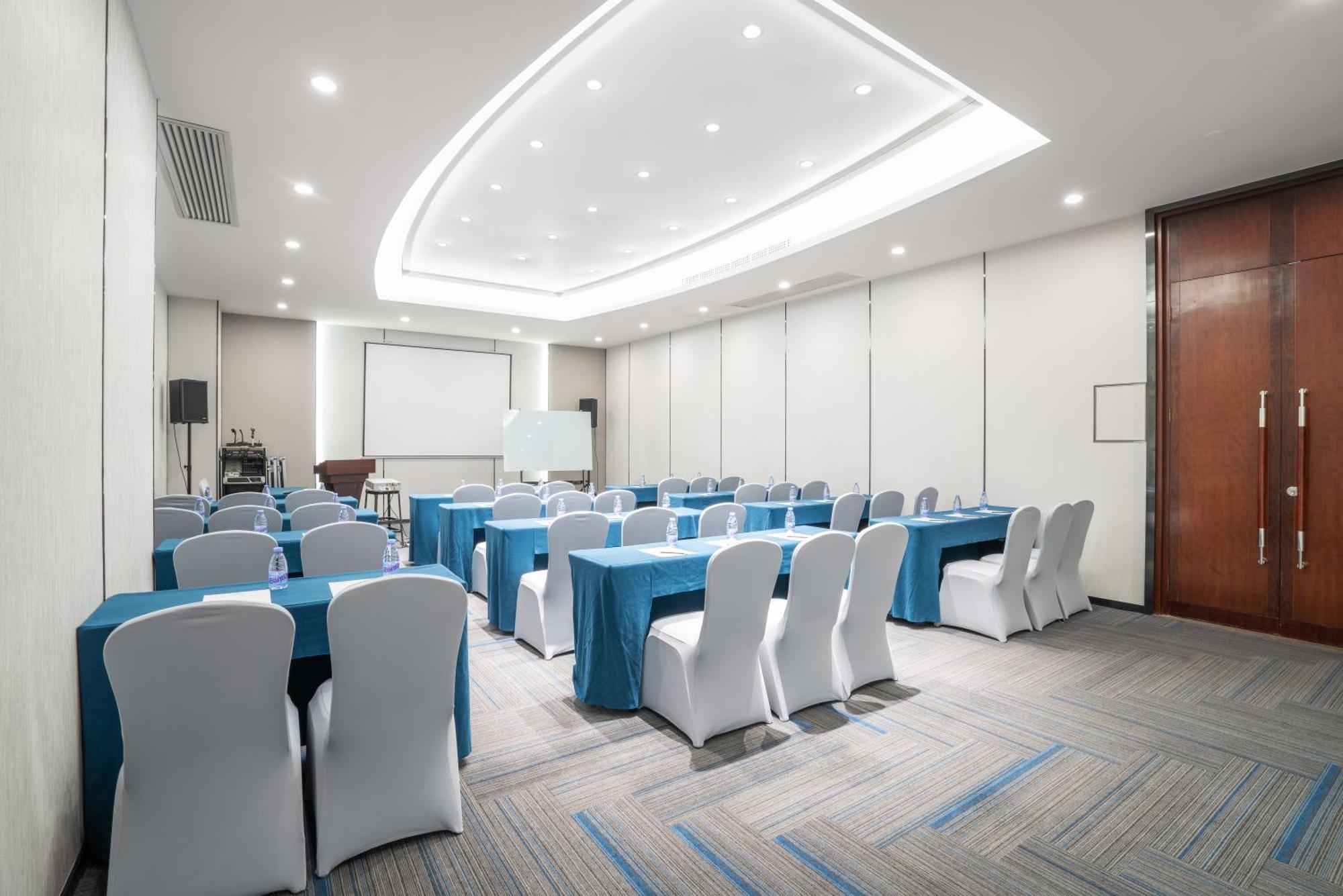 Victoria Hotel Guangzhou Zhujiang New Town מראה חיצוני תמונה